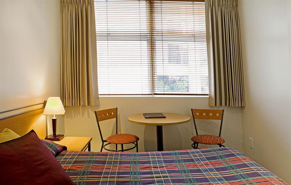 Econo Lodge City Central Оукланд Екстериор снимка