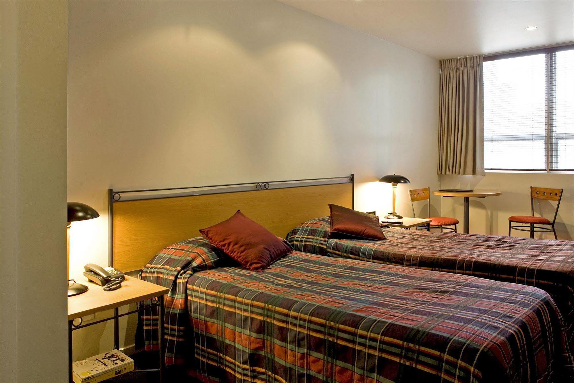 Econo Lodge City Central Оукланд Екстериор снимка