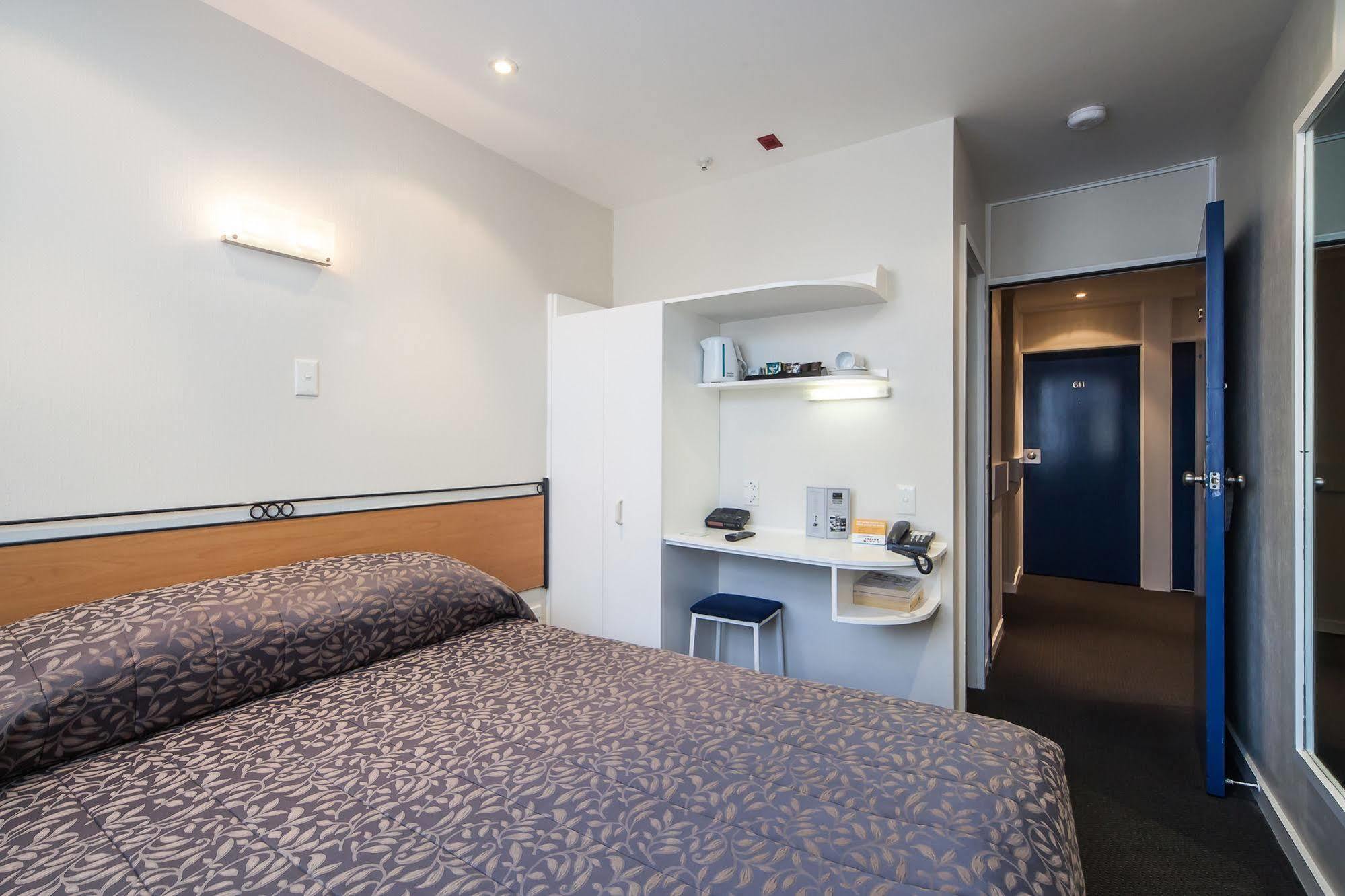 Econo Lodge City Central Оукланд Екстериор снимка
